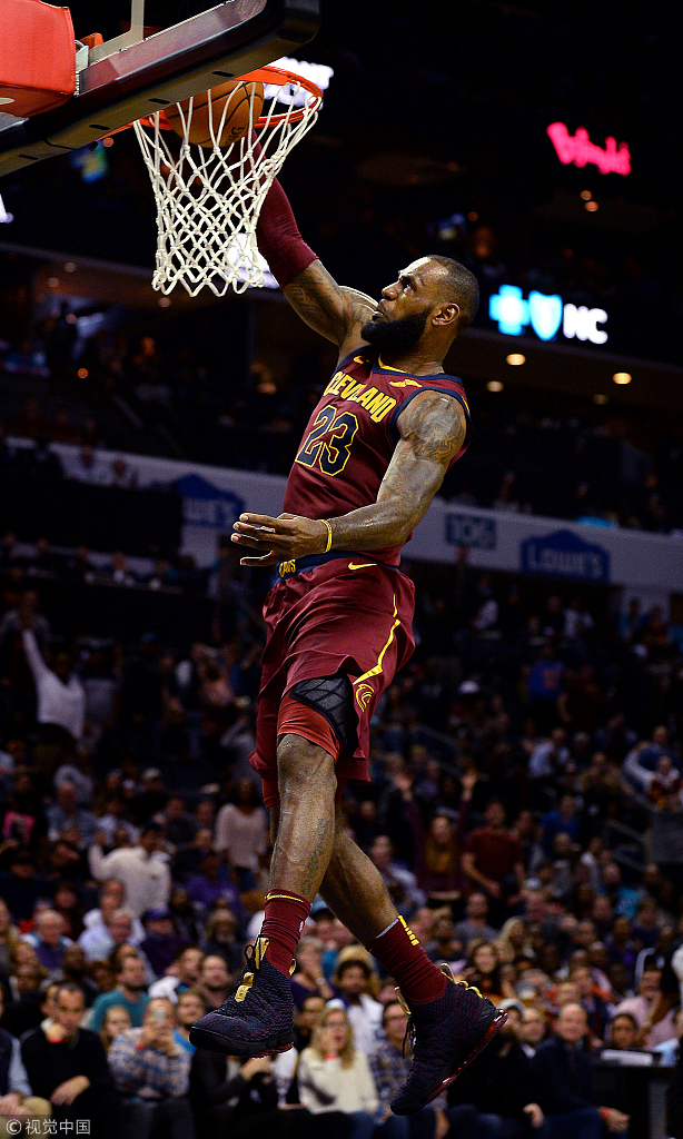 关于冲刺阶段斯图加特再遭质疑：NBA常规赛节点到来，更衣室稳定，心理建设被强调的信息