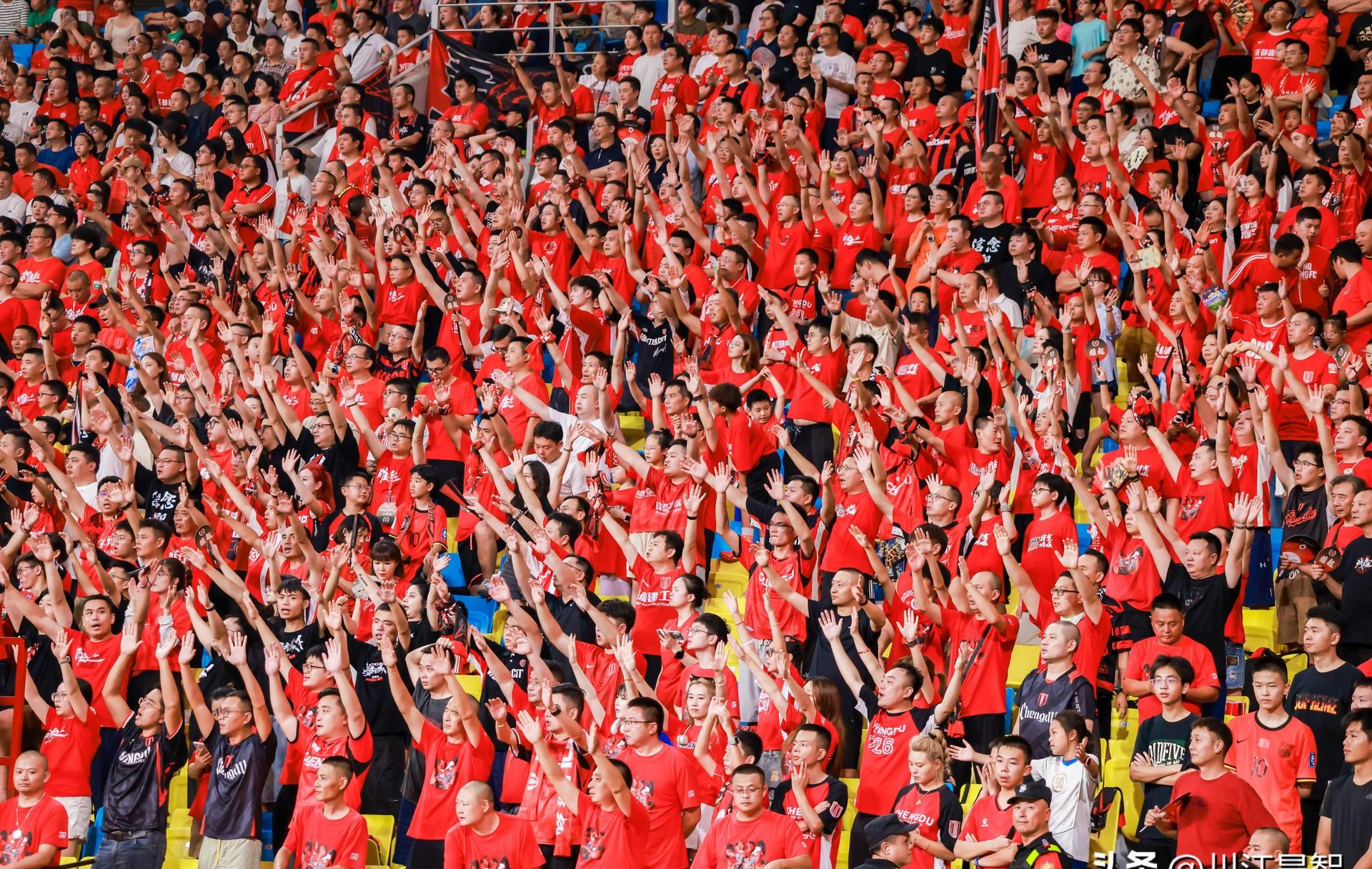 关于今晨NBA季后赛焦点战；山东泰山状态回暖；目标明确；阵容厚度经受考验的信息